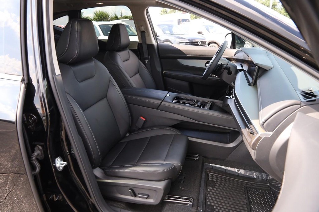 Nissan Murano Vehicle Image 30
