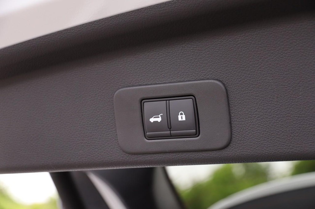 Nissan Murano Vehicle Image 08