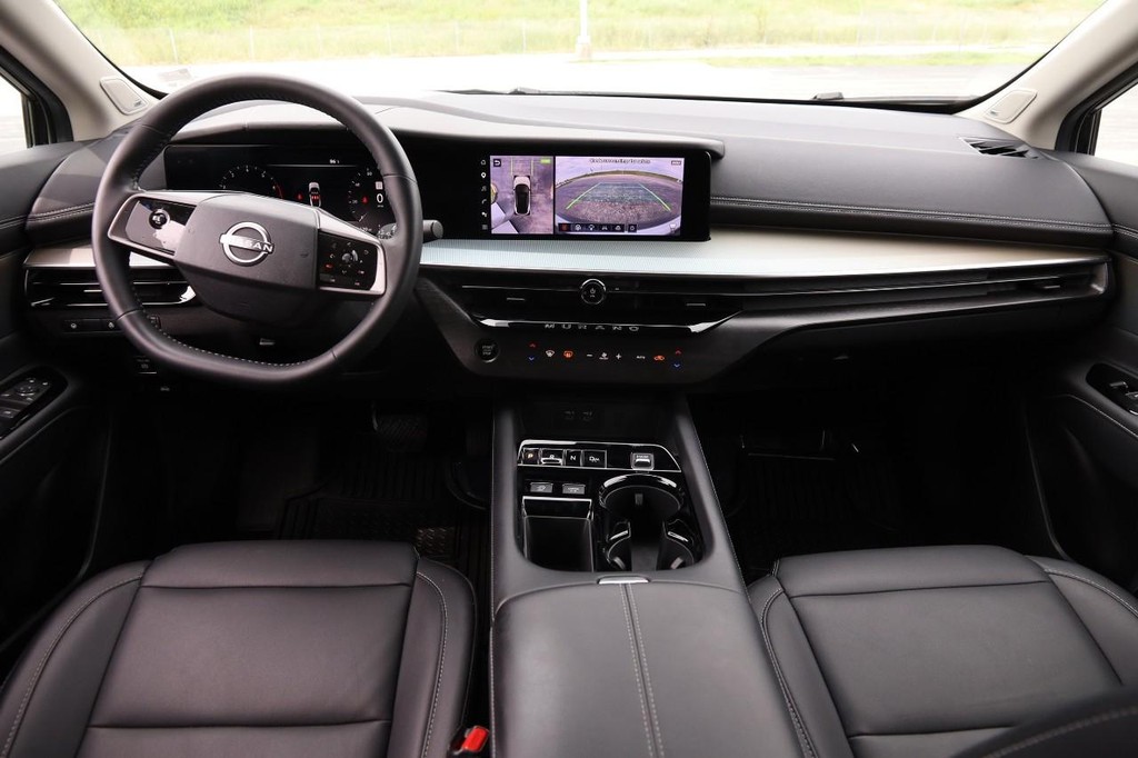 Nissan Murano Vehicle Image 22