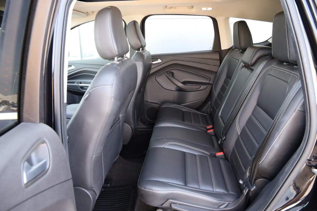 Ford Escape Vehicle Full-screen Gallery Image 11