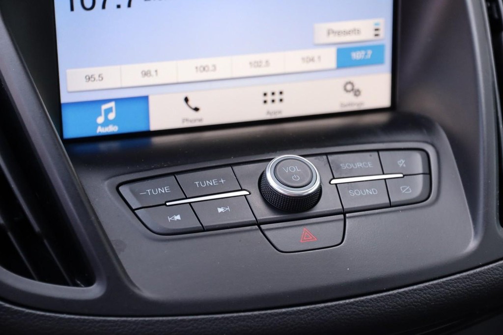 Ford Escape Vehicle Full-screen Gallery Image 20