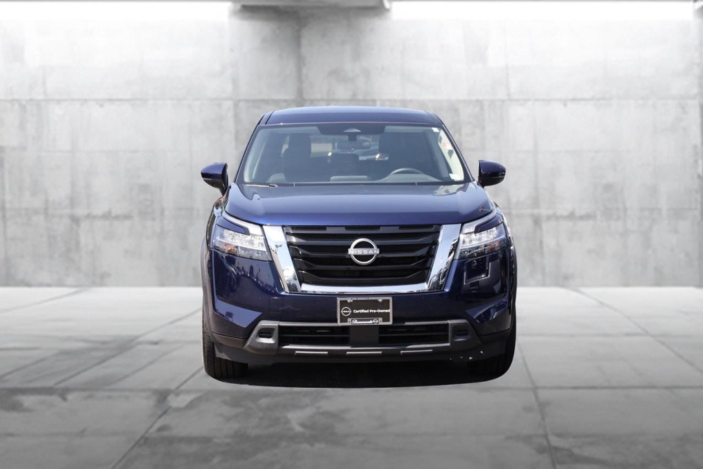 Nissan Pathfinder Vehicle Image 04