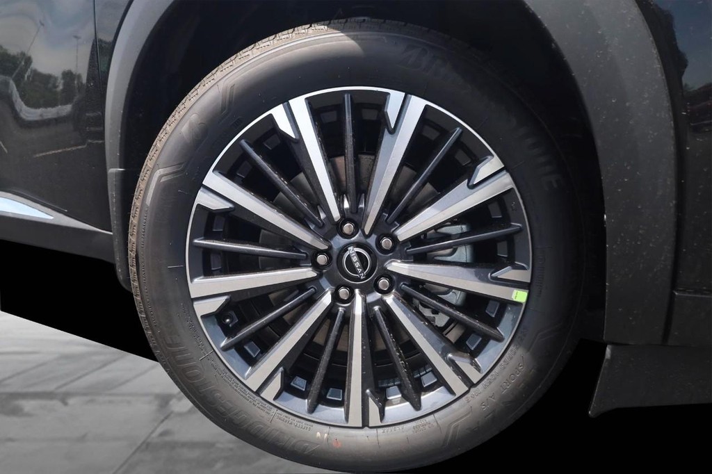 Nissan Pathfinder Vehicle Image 03