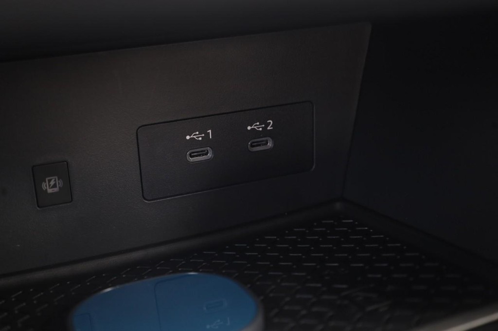 Nissan Pathfinder Vehicle Image 18