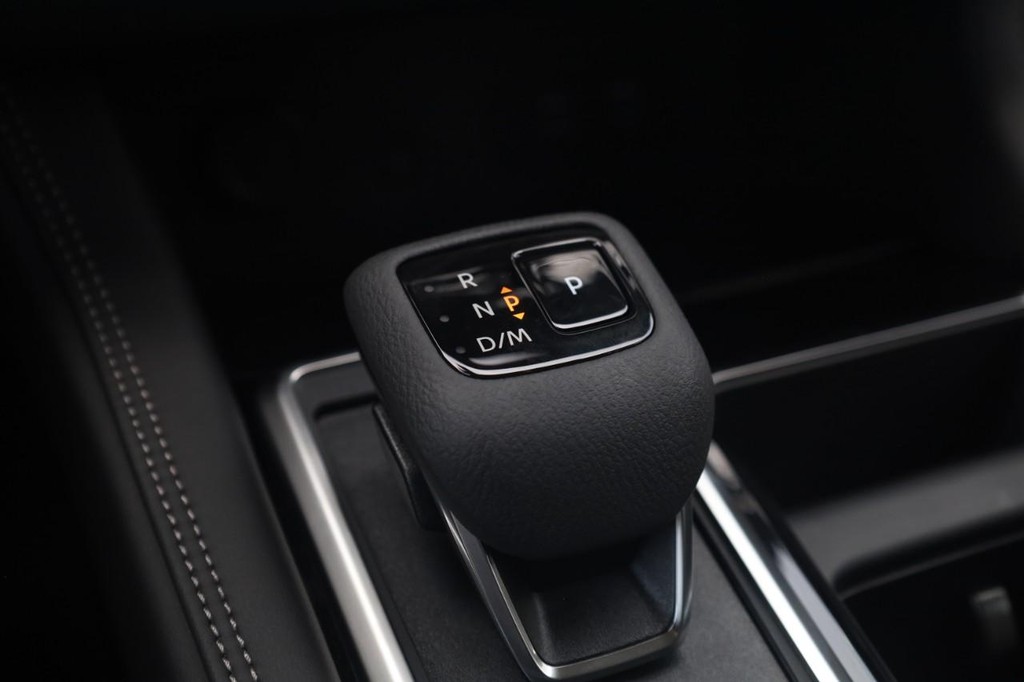 Nissan Pathfinder Vehicle Image 20