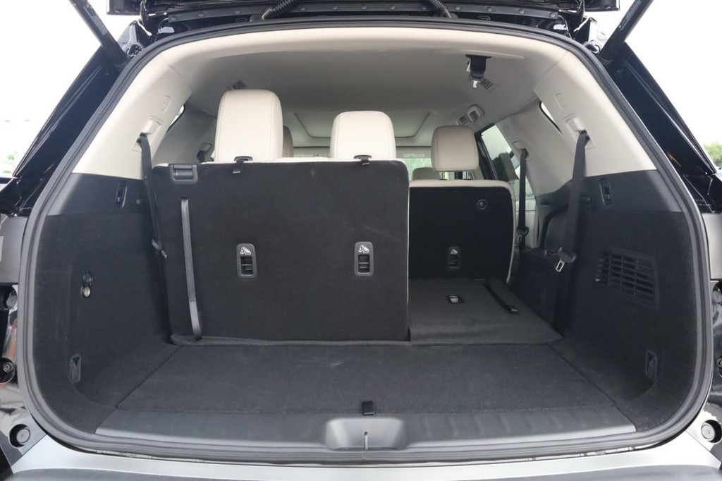 Nissan Pathfinder Vehicle Image 08