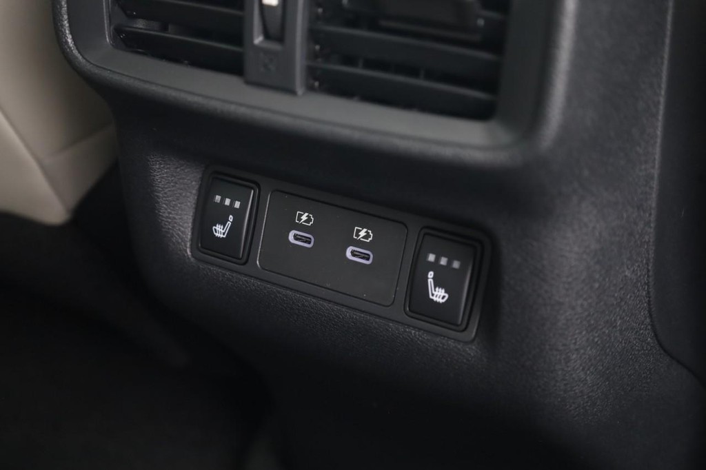 Nissan Murano Vehicle Image 23