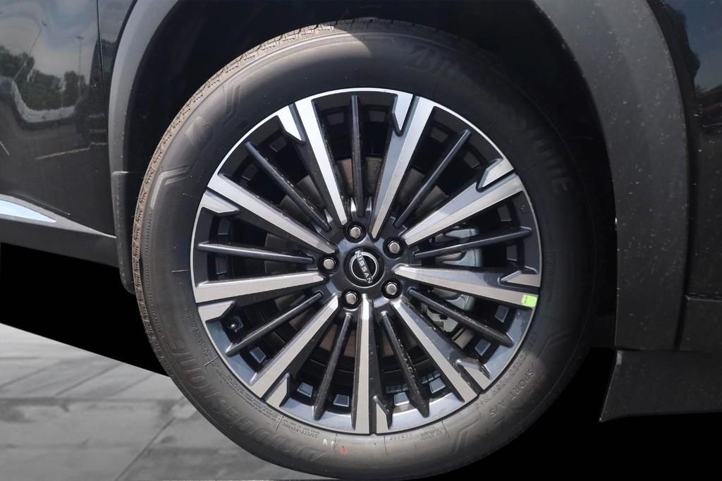 Nissan Pathfinder Vehicle Image 03