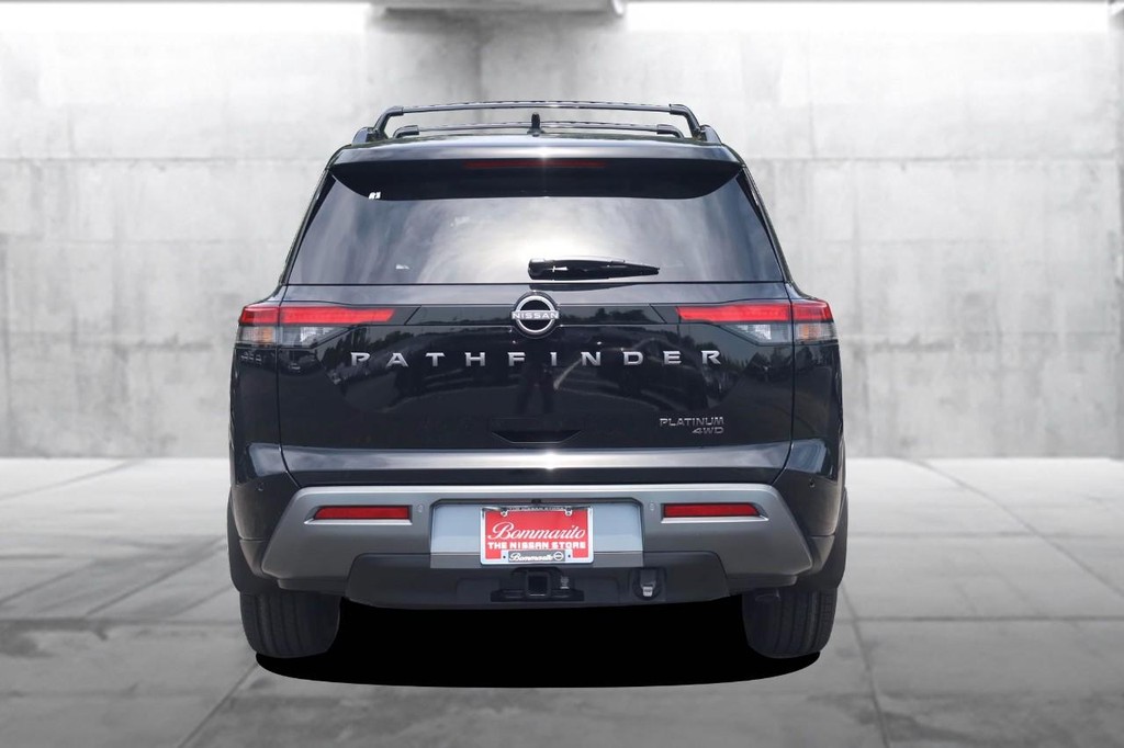 Nissan Pathfinder Vehicle Image 06
