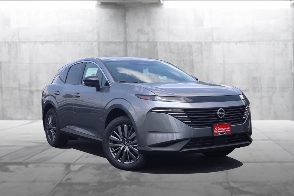 Nissan Murano Vehicle Image 02