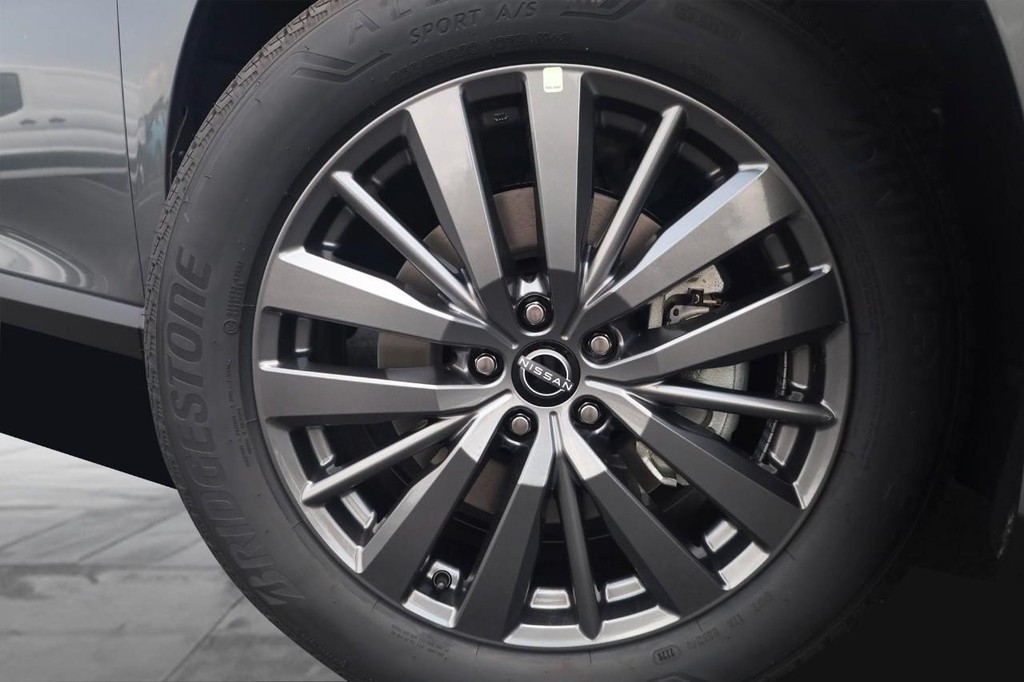 Nissan Murano Vehicle Image 03