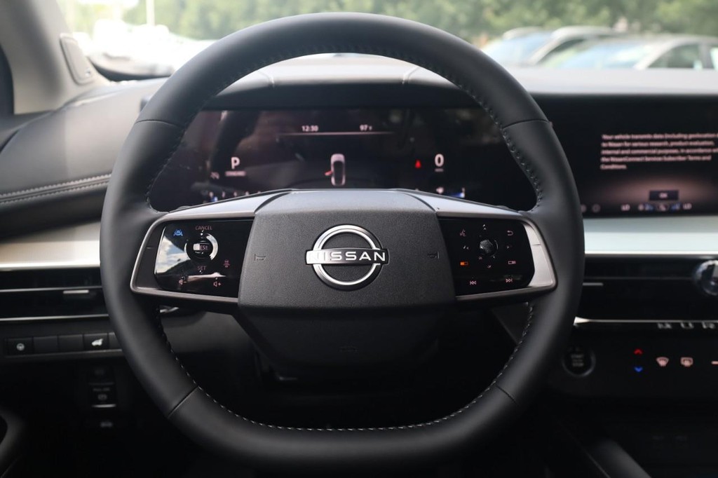 Nissan Murano Vehicle Image 08