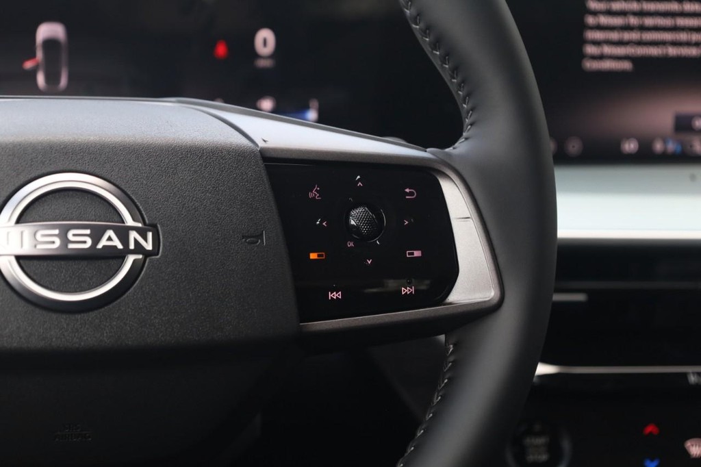 Nissan Murano Vehicle Image 09