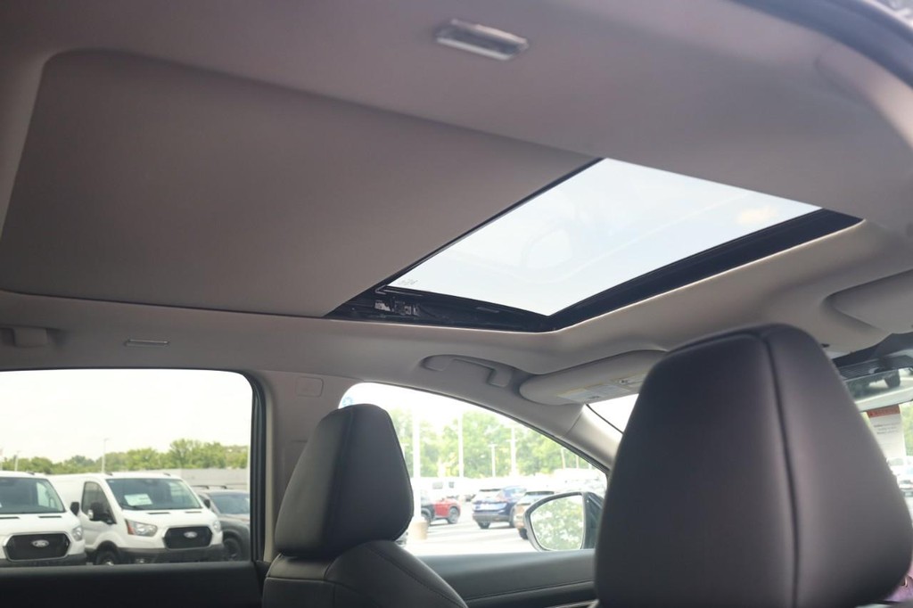 Nissan Murano Vehicle Image 24