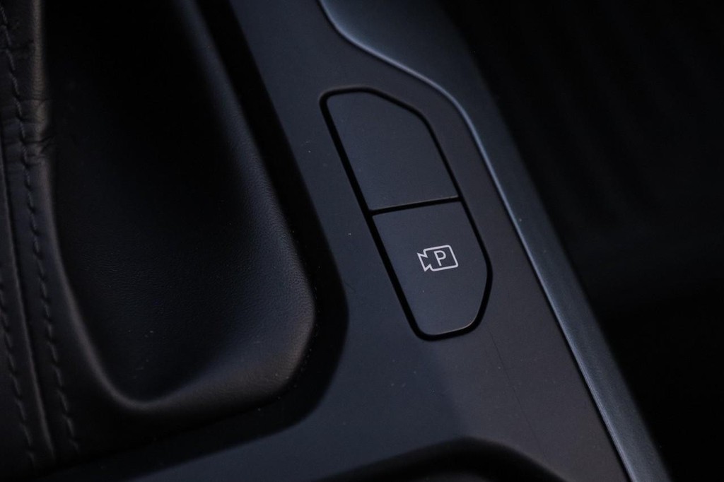 Kia K4 Vehicle Image 20