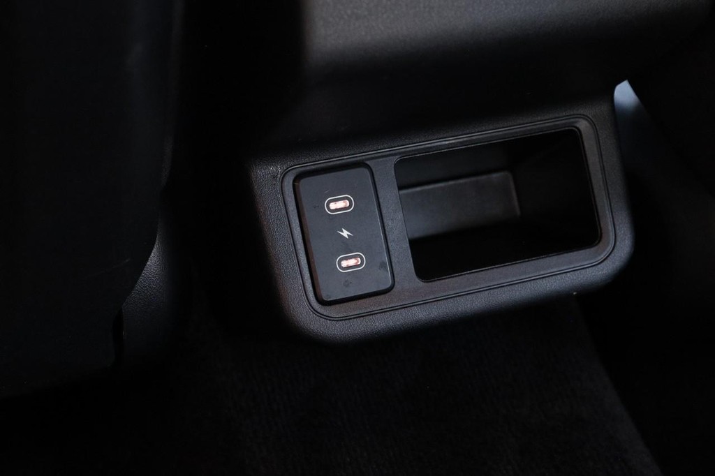 Kia K4 Vehicle Image 27