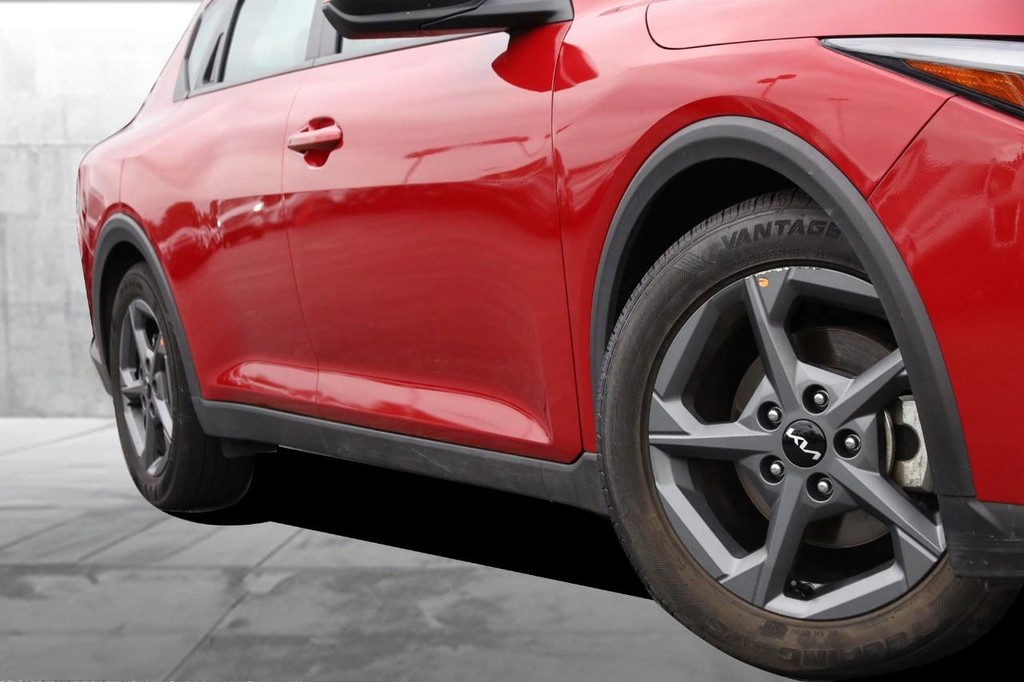 Kia K4 Vehicle Image 03
