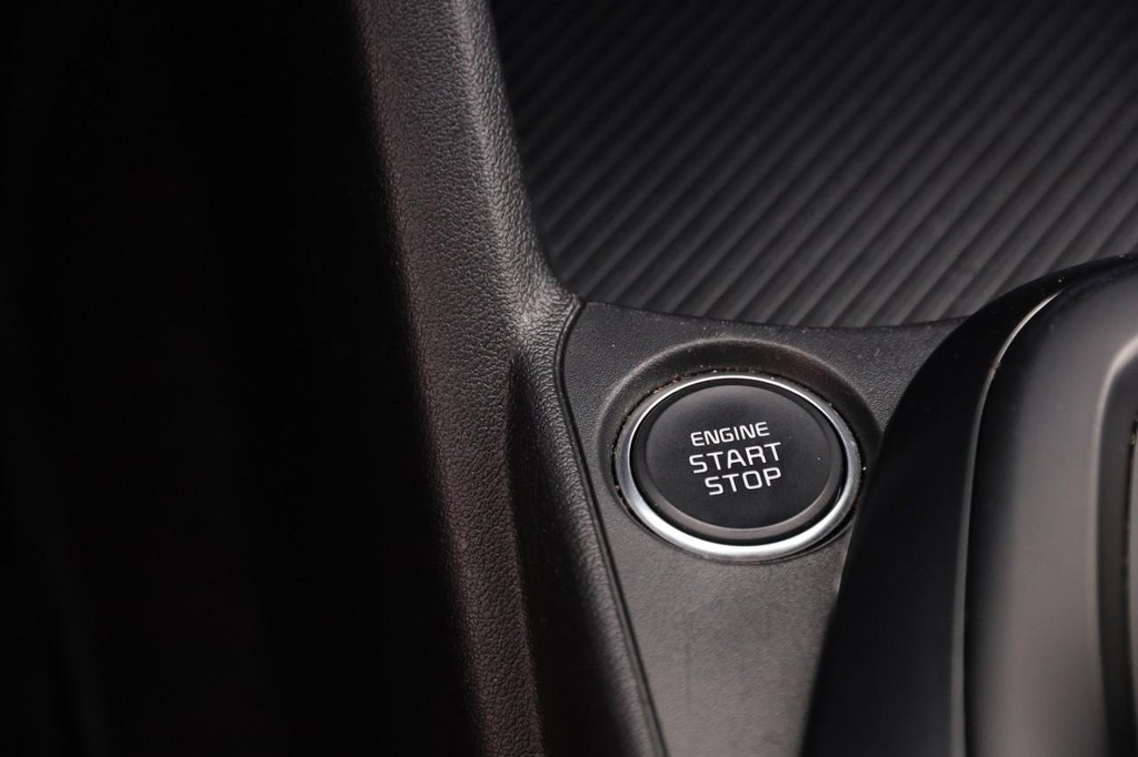 Kia K4 Vehicle Image 14