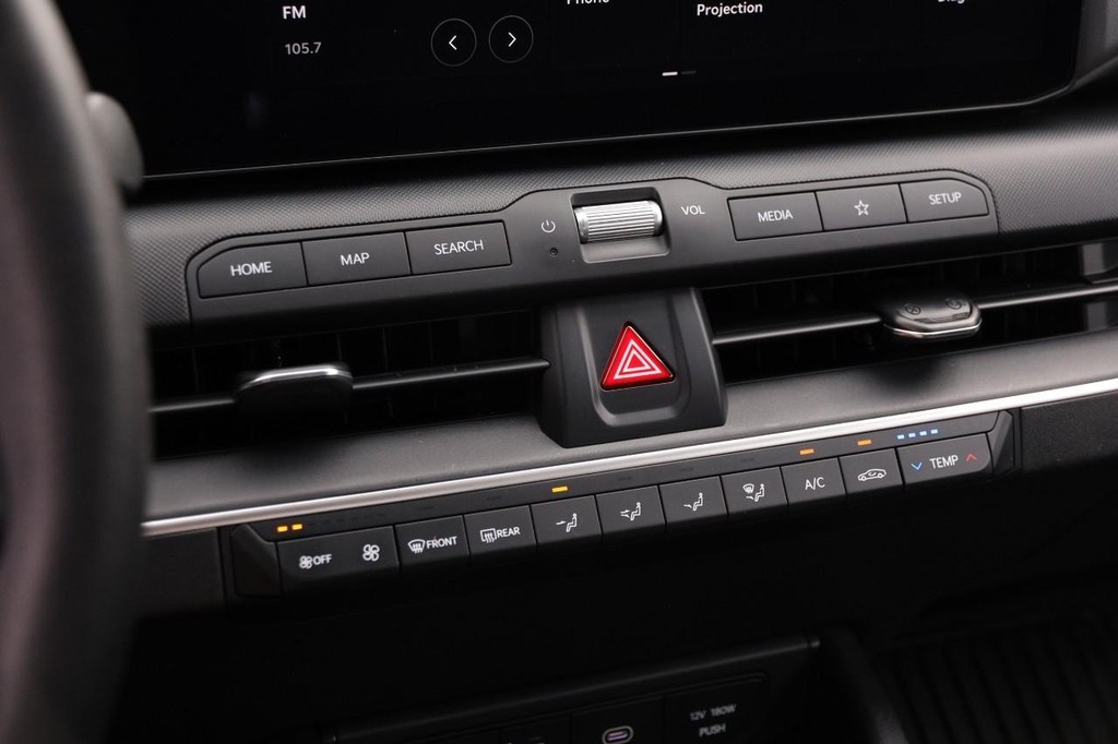 Kia K4 Vehicle Image 17