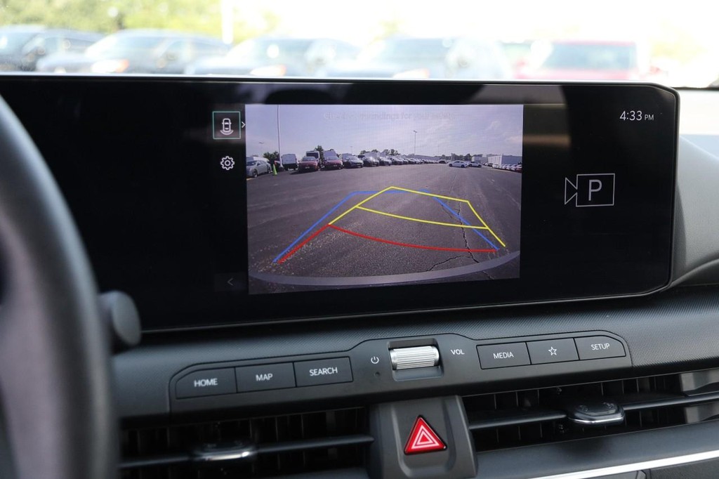 Kia K4 Vehicle Full-screen Gallery Image 15