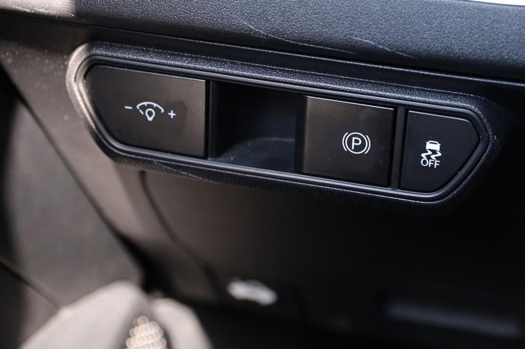 Kia K4 Vehicle Full-screen Gallery Image 20