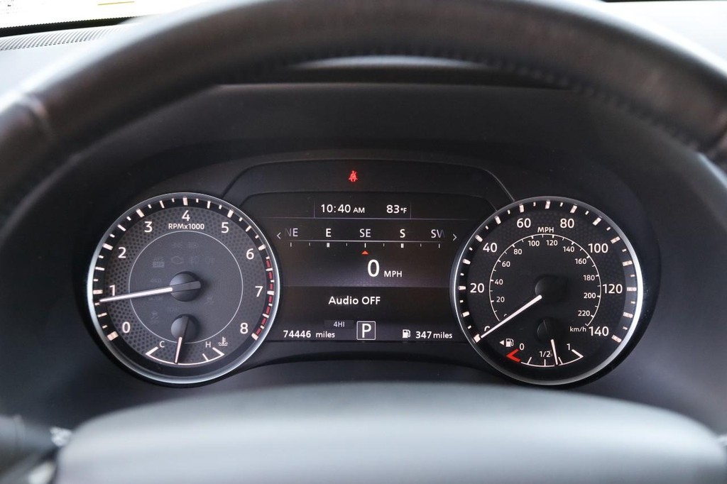 Nissan Armada Vehicle Full-screen Gallery Image 14