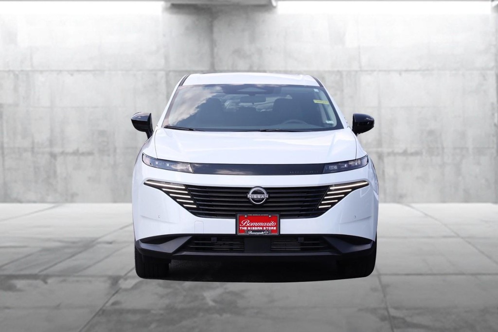 Nissan Murano Vehicle Full-screen Gallery Image 4