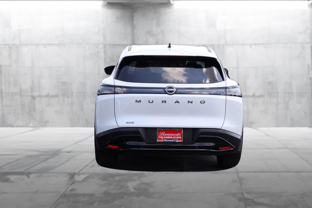 Nissan Murano Vehicle Full-screen Gallery Image 6