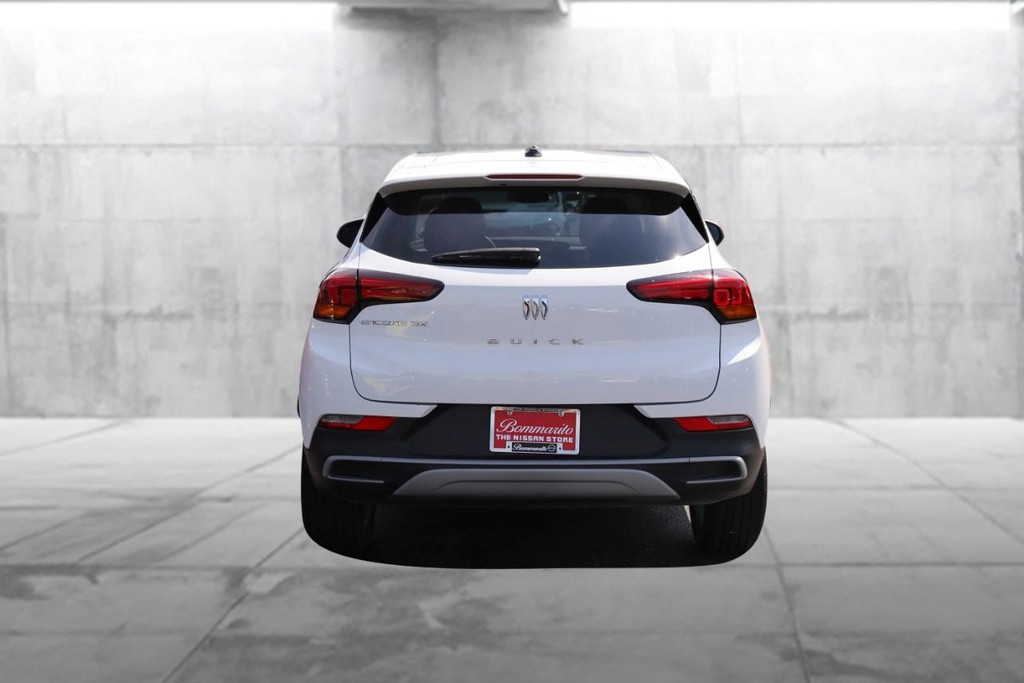 Buick Encore GX Vehicle Full-screen Gallery Image 6