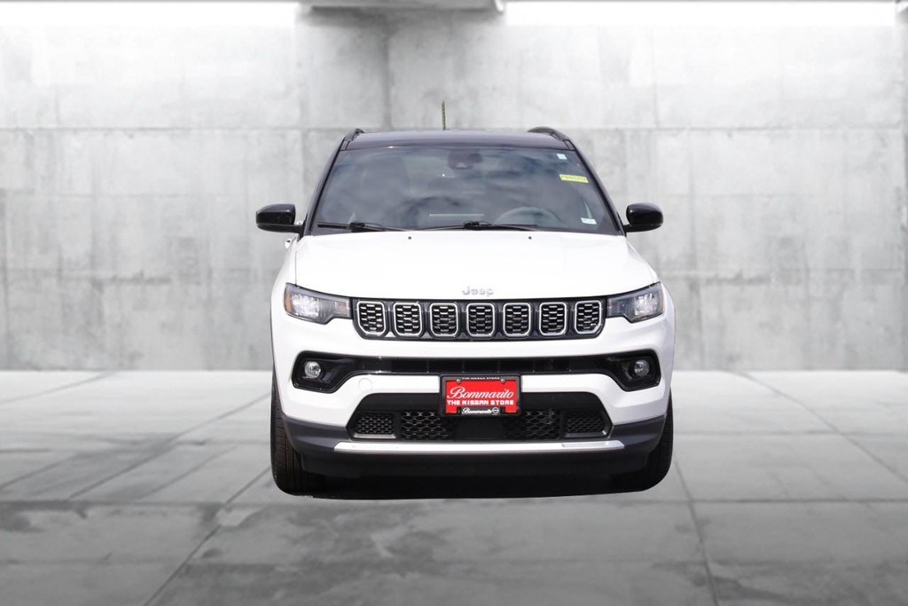 Jeep Compass Vehicle Image 04