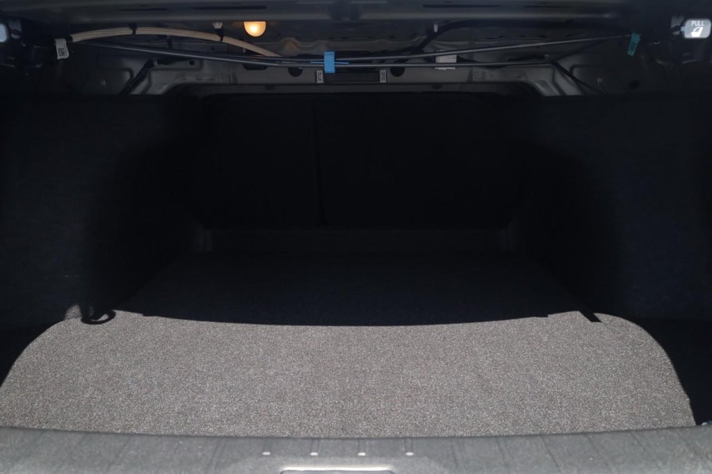Nissan Sentra Vehicle Image 23