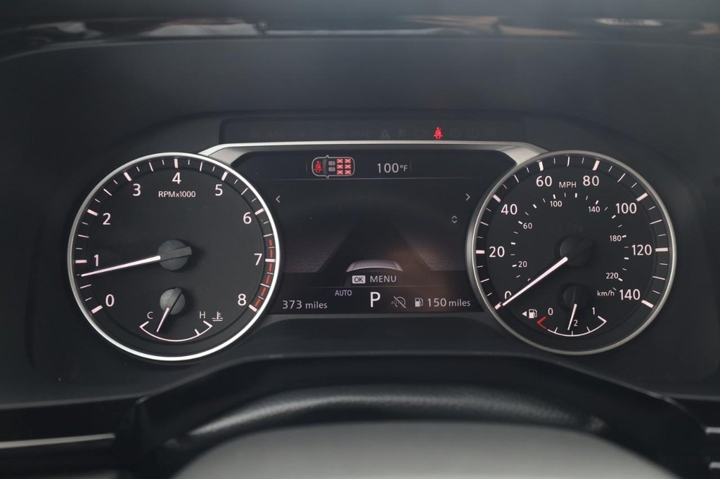 Nissan Pathfinder Vehicle Full-screen Gallery Image 13