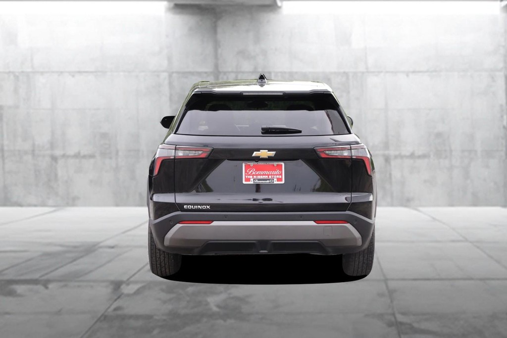 Chevrolet Equinox Vehicle Image 06
