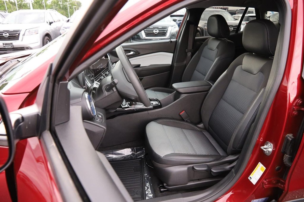 Chevrolet Trax Vehicle Image 08