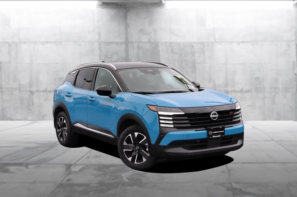 Nissan Kicks Vehicle Image 02