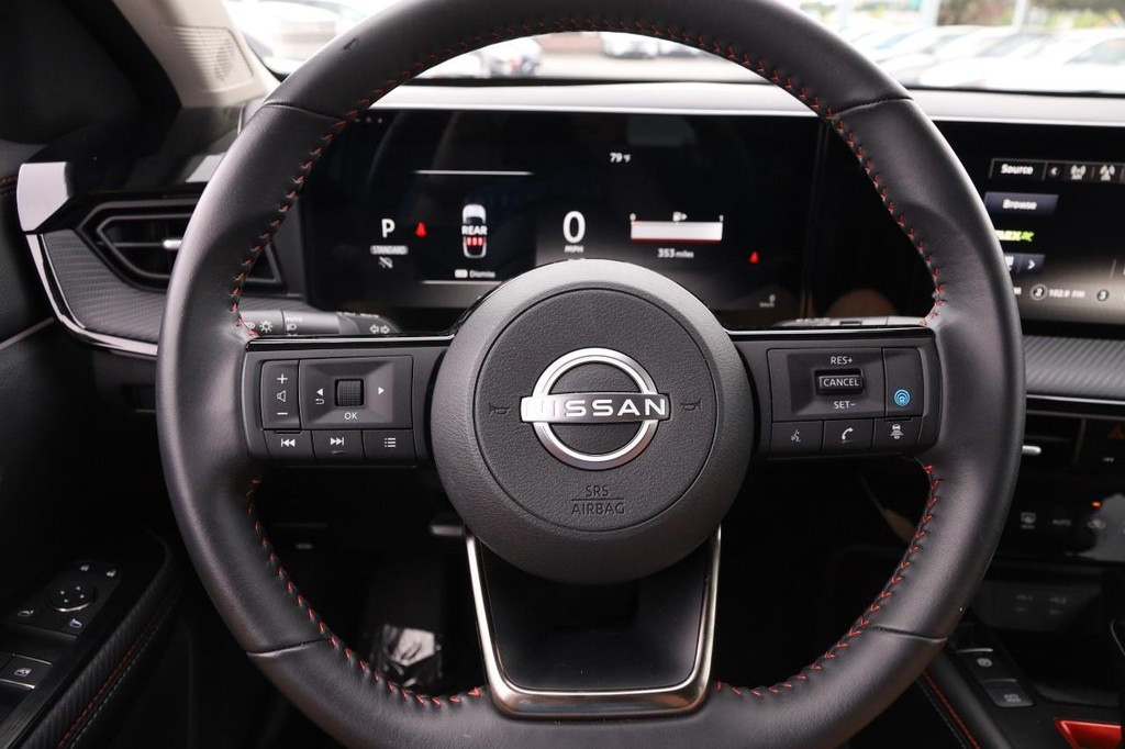Nissan Kicks Vehicle Image 10