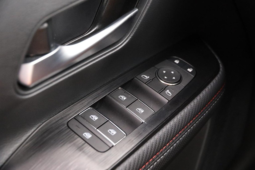 Nissan Kicks Vehicle Image 21