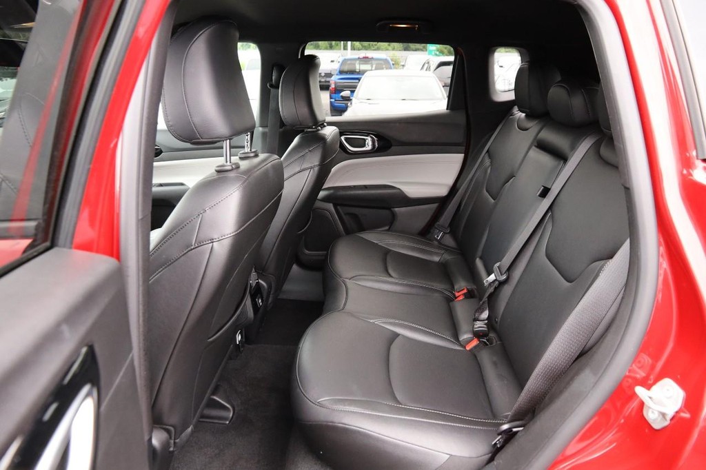 Jeep Compass Vehicle Image 09