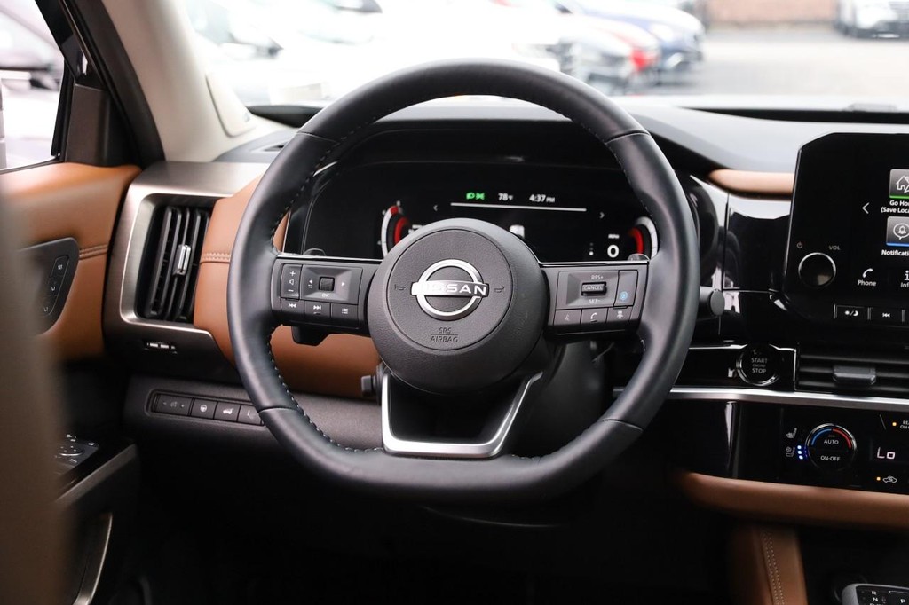 Nissan Pathfinder Vehicle Image 26