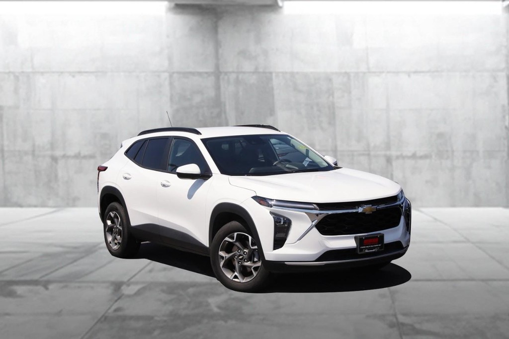 Chevrolet Trax Vehicle Image 02