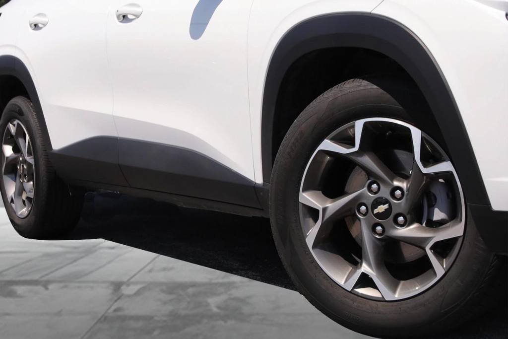 Chevrolet Trax Vehicle Image 03