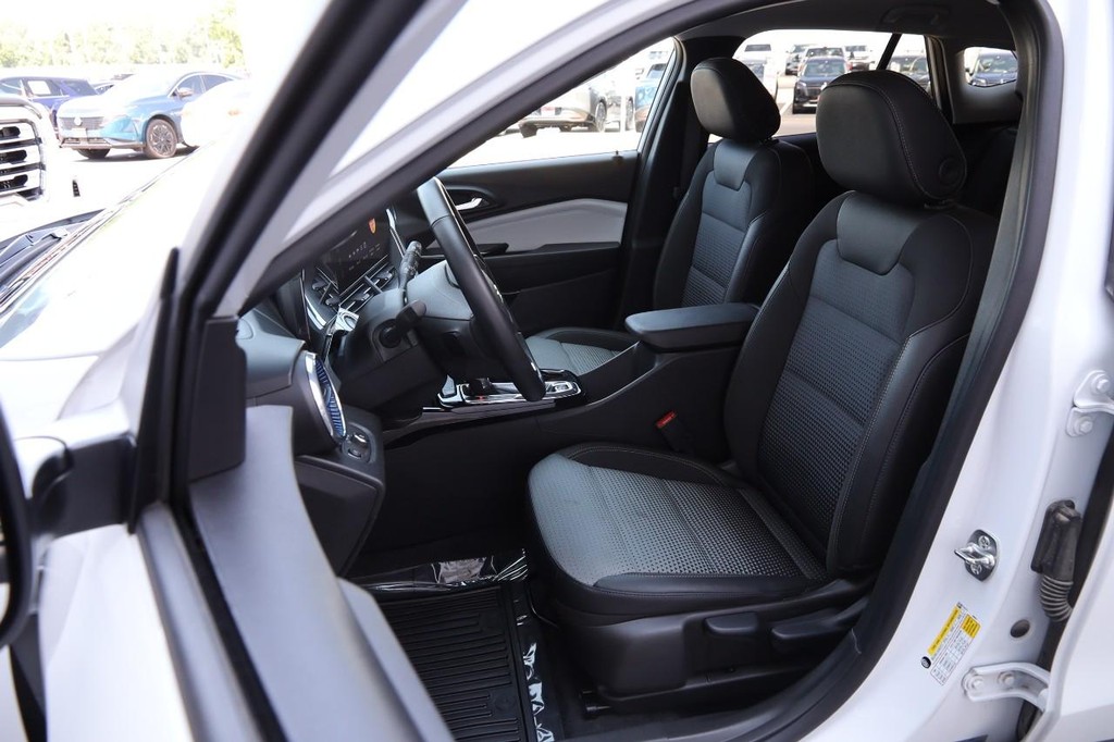Chevrolet Trax Vehicle Image 08