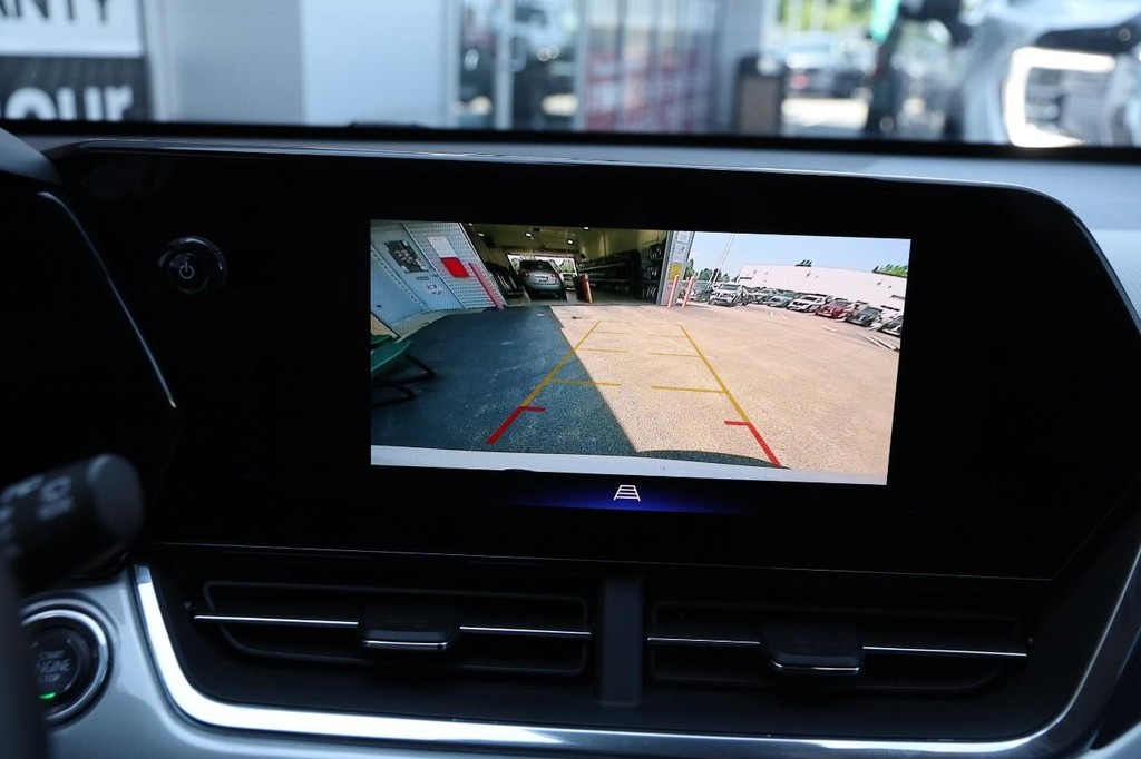 Chevrolet Trax Vehicle Image 16