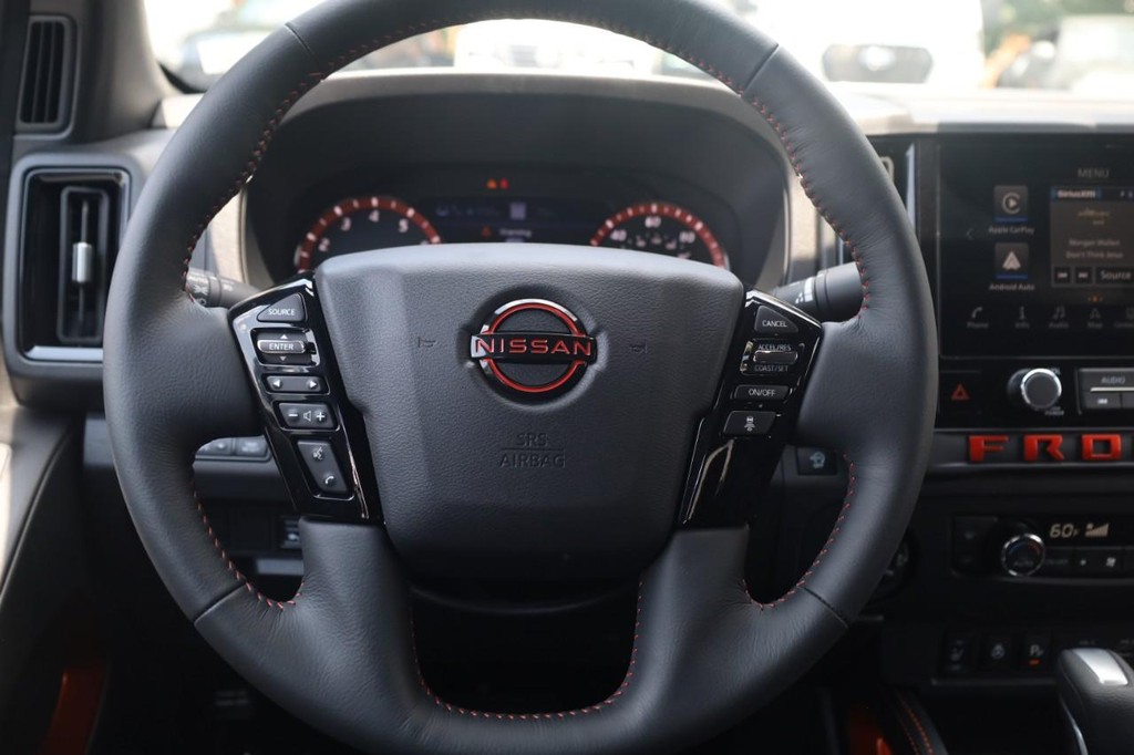 Nissan Frontier Vehicle Image 08
