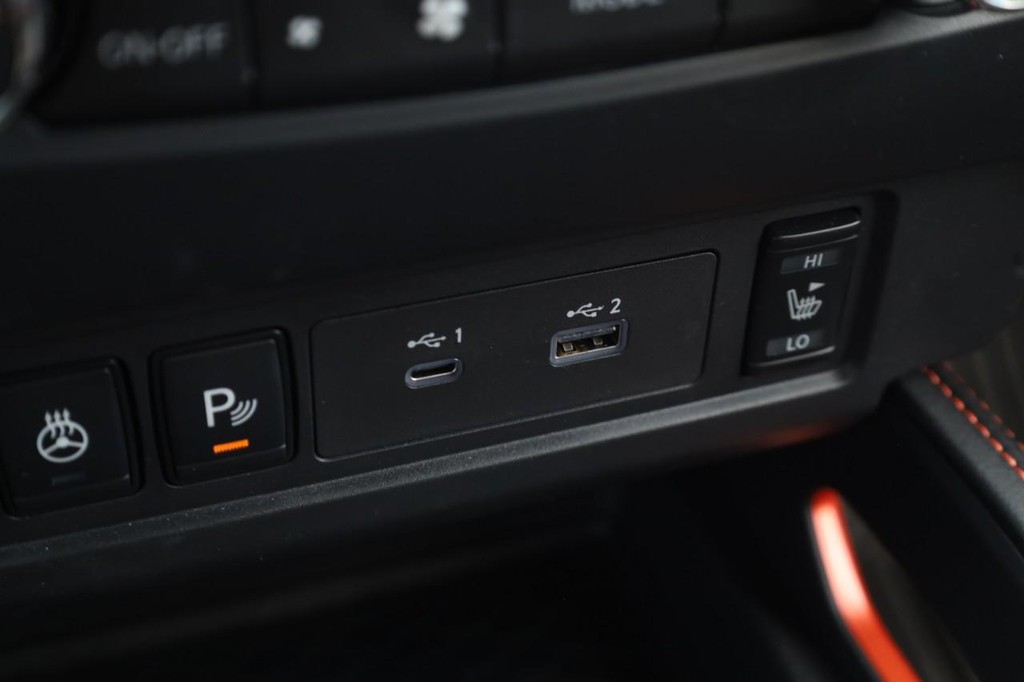 Nissan Frontier Vehicle Image 17