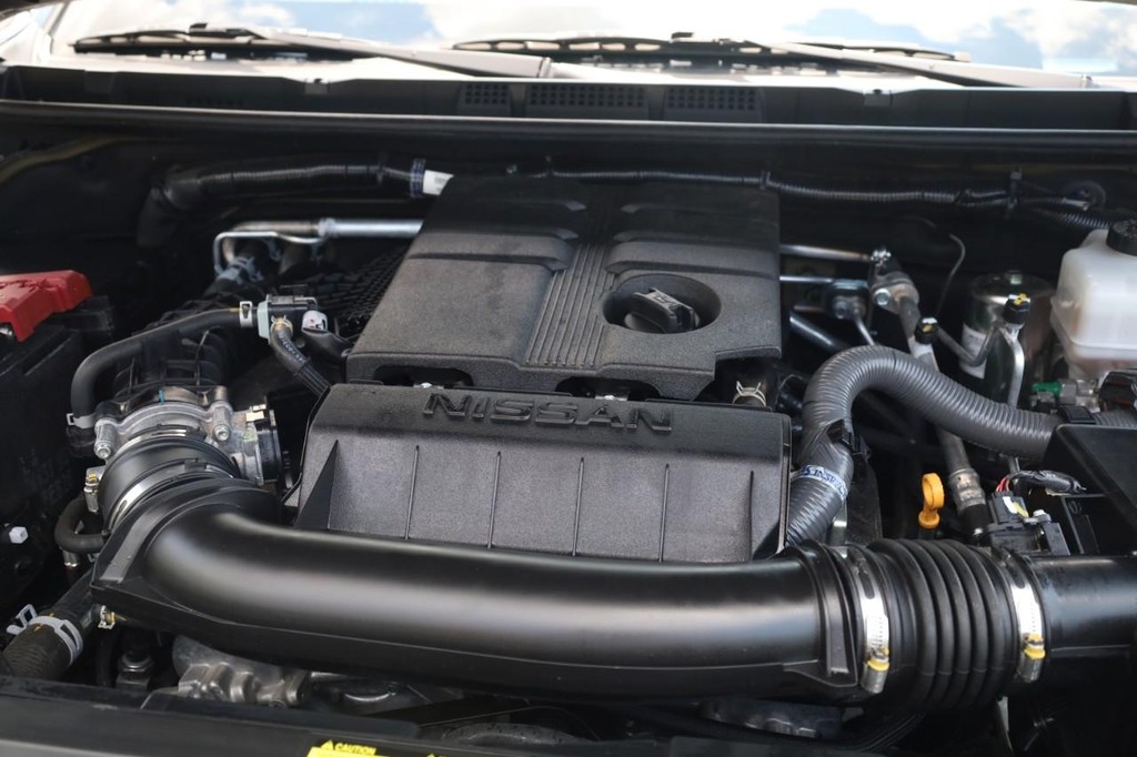 Nissan Frontier Vehicle Image 25