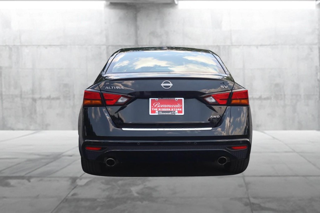 Nissan Altima Vehicle Image 06