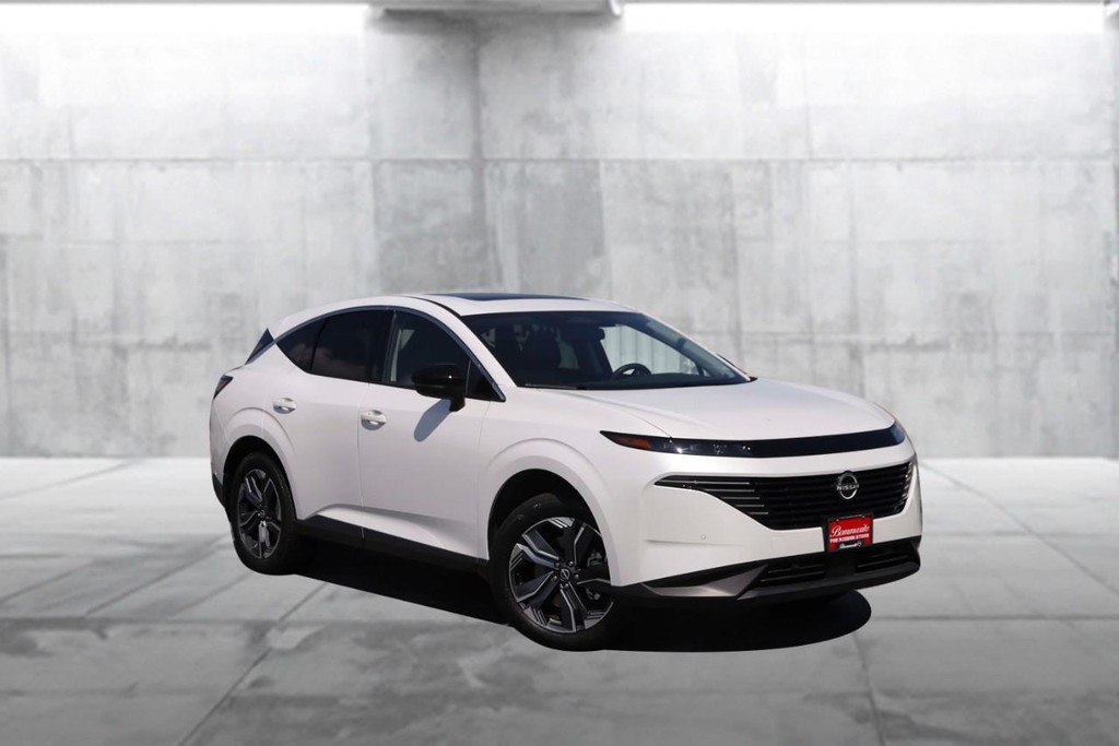Nissan Murano Vehicle Image 02