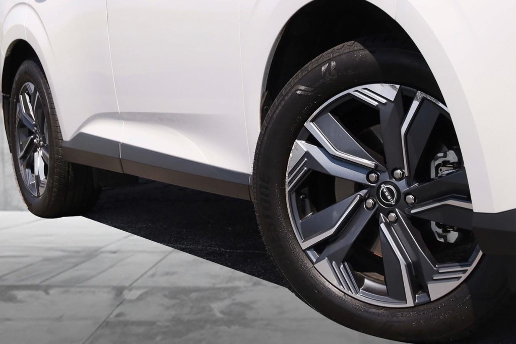 Nissan Murano Vehicle Image 03
