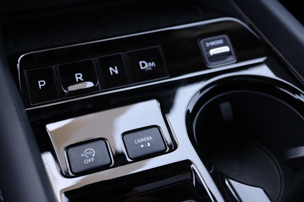 Nissan Murano Vehicle Image 22